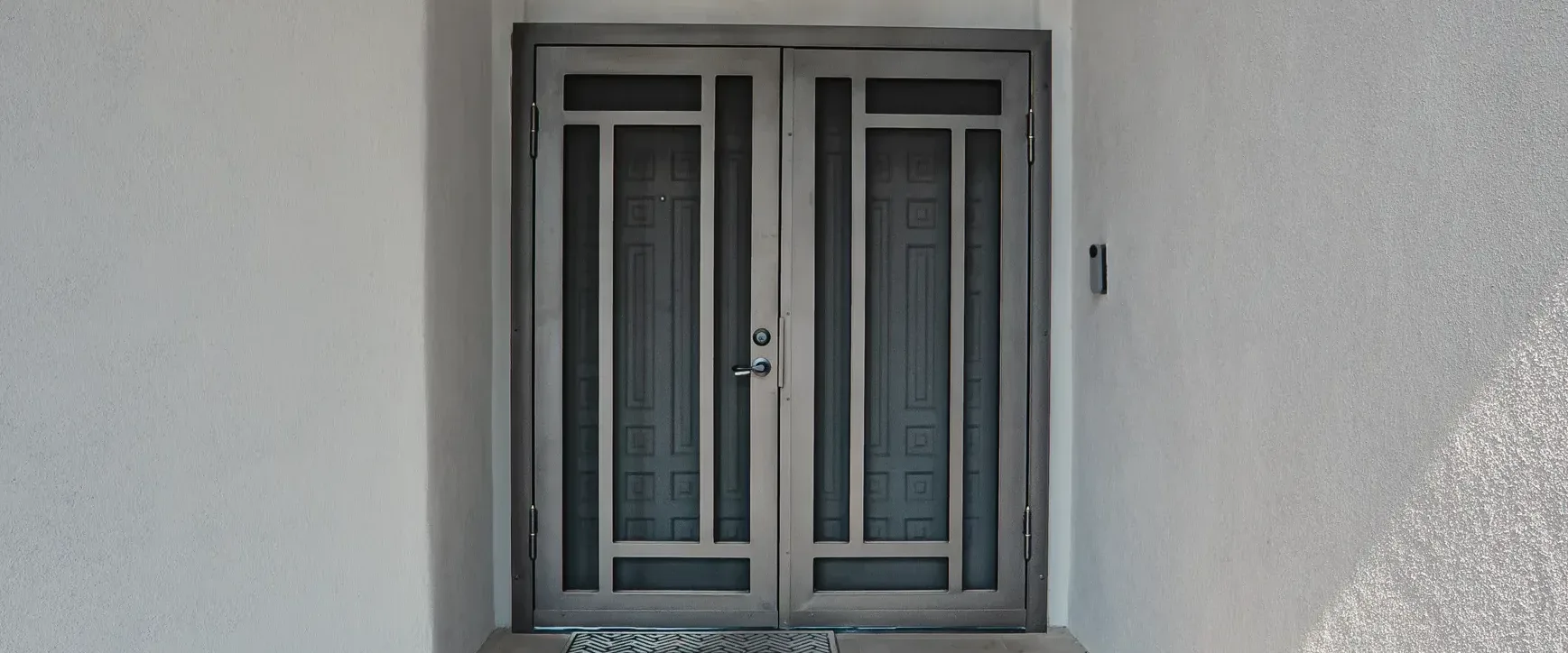 atlas-door